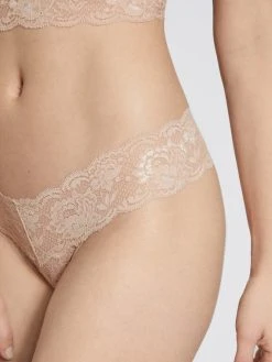 Cosabella Never Say Never Spitzen-String, Low Rise -Zimmerli Shop Cosabella Never Say Never Spitzen String Low Rise beige NEVER03ZLBW 05410 4