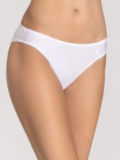 Triumph Body Make-Up Essentials Tai-Slip